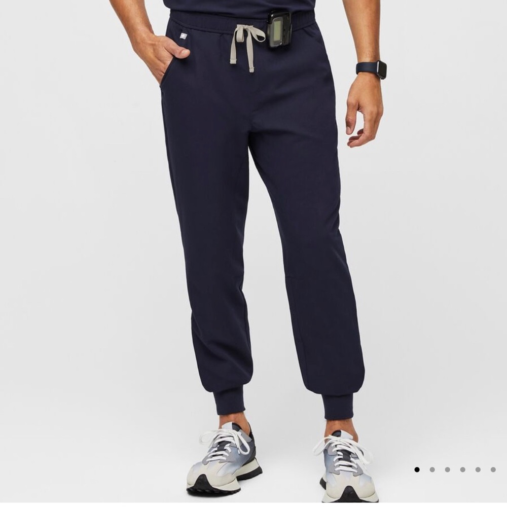 Men’s FIGS Tansen Scrub Joggers
